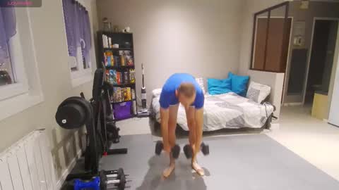 Snapshot of ryukukamifr chatting on 09.15.25 Ryuk FR online show from 09.15.25