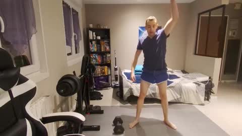 Snapshot of ryukukamifr chatting on 02.10.26 Ryuk FR online show from 02.10.26