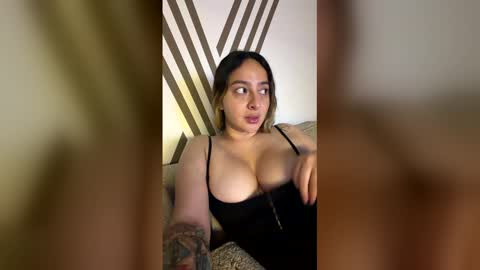 Snapshot of s0phie_26 chatting on 05.18.26 Sofia Independent Model online show from 05.18.26
