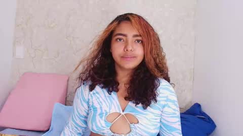 Snapshot of s_sofia_ chatting on 10.04.25 s_sofia_ online show from 10.04.25