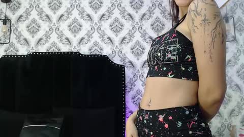 Saara Brown online show from 03.12.25