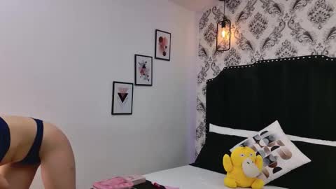 Saara Brown online show from 09.29.25