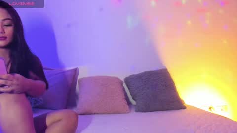 Snapshot of saarawiilson chatting on 12.30.24 SARA WILSON online show from 12.30.24