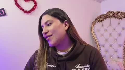 saaya_tay online show from 11.06.25