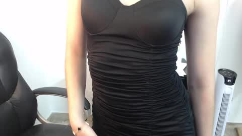Snapshot of sabriinaa_fox chatting on 04.24.26 sabriinaa fox online show from 04.24.26