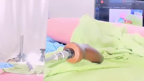 Sabrina Adams online show from 12.07.24