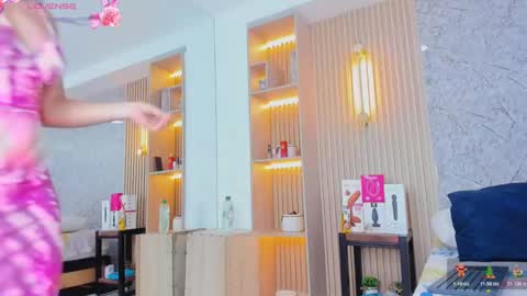 Sabrina Shark online show from 11.15.25