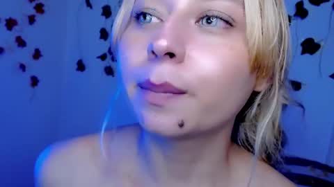 Snapshot of sabrinaexpositoxx chatting on 03.10.25 SABRI online show from 03.10.25