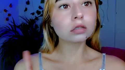 Snapshot of sabrinaexpositoxx chatting on 04.21.26 SABRI online show from 04.21.26