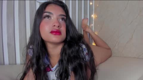 Snapshot of sabrinahims_ chatting on 12.14.24 mariana online show from 12.14.24