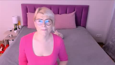 Sabrina MacMarren online show from 11.19.25