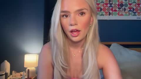 Snapshot of sabrinamasson chatting on 10.28.25 sabrina online show from 10.28.25