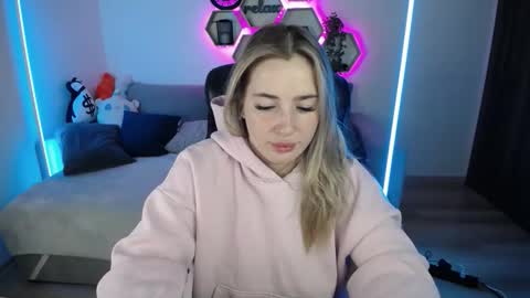 Sabrina Violet online show from 11.02.25