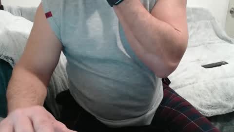Snapshot of sactosteve chatting on 02.20.25 dadbod online show from 02.20.25