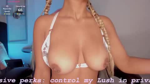 Sophie online show from 10.21.25