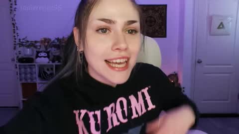 Sadie Renee  online show from 11.04.25