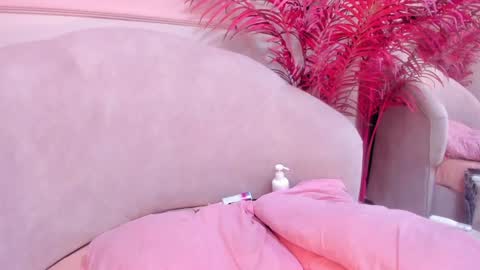 Snapshot of saekohofman chatting on 12.31.24 Mara online show from 12.31.24