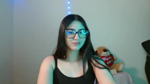 Sahaliefox  online show from 09.27.25