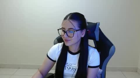 Sahaliefox  online show from 01.08.26