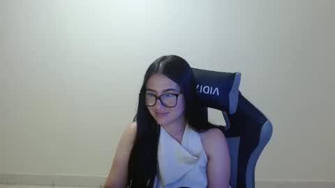 Sahaliefox  online show from 02.19.26