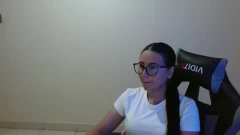 Sahaliefox  online show from 02.23.26