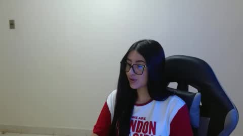 Sahaliefox  online show from 02.25.26