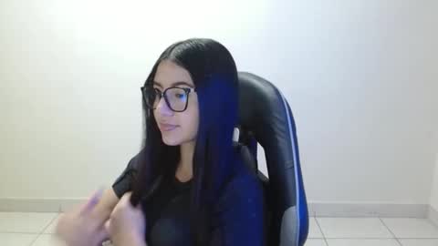 Sahaliefox  online show from 04.16.26