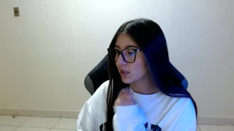 Snapshot of sahaliefox_ chatting on 06.29.26 Sahaliefox online show from 06.29.26