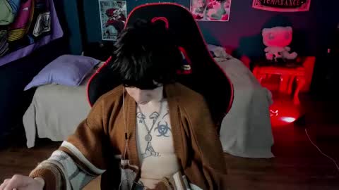 Snapshot of sai_l chatting on 01.04.25 SAI online show from 01.04.25