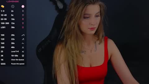 Snapshot of saillise chatting on 03.14.26 Sofia online show from 03.14.26