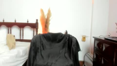 Snapshot of sailor_sindy chatting on 12.13.24 Sindy Scott online show from 12.13.24