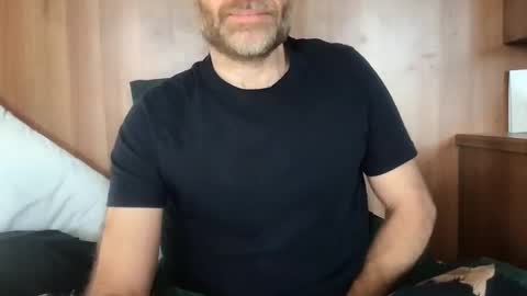 saint009 online show from 01.16.25