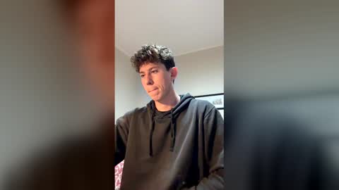 Snapshot of saint_nott chatting on 05.14.26 saint_nott online show from 05.14.26