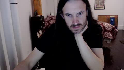 Snapshot of saintreeves chatting on 12.09.24 SaintReeves online show from 12.09.24