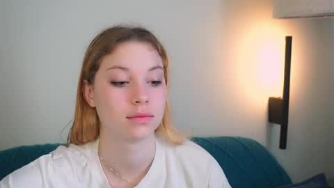 Snapshot of sairally chatting on 06.05.26 Ariel online show from 06.05.26