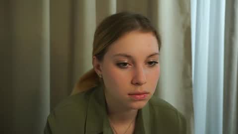 Snapshot of sairally chatting on 06.12.26 Ariel online show from 06.12.26