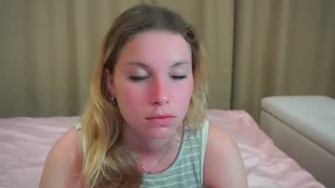 Snapshot of sairally chatting on 07.18.26 Ariel online show from 07.18.26