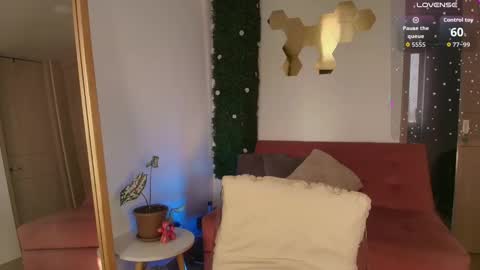 Snapshot of sairy_ chatting on 03.25.26 sairy_ online show from 03.25.26