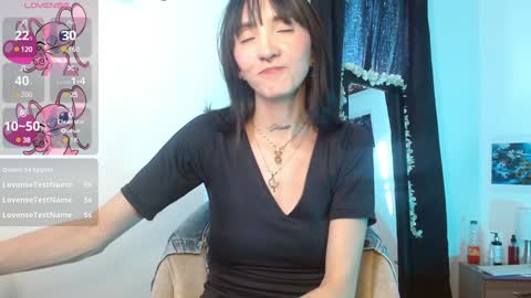 Sakura Skinny online show from 01.09.25