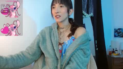 Sakura Skinny online show from 01.15.25
