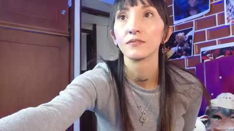 Sakura Skinny online show from 03.07.25