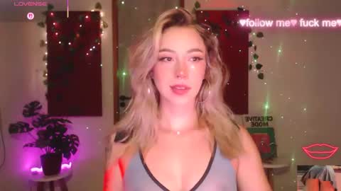 Sakura online show from 04.02.26