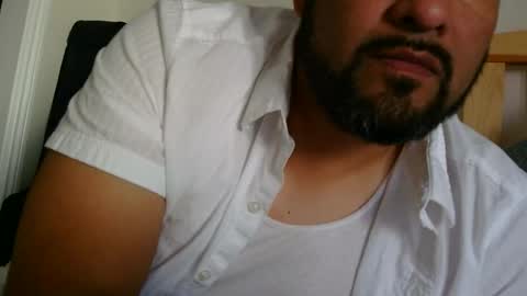 Snapshot of sal_cumplaciente chatting on 04.16.26 sal cumplaciente online show from 04.16.26