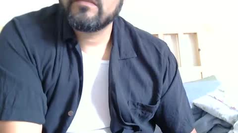Snapshot of sal_cumplaciente chatting on 04.24.26 sal cumplaciente online show from 04.24.26