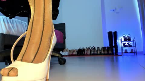 Sali G  online show from 10.12.25