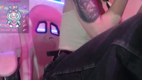 Snapshot of sally23_ chatting on 01.16.26 salloy online show from 01.16.26