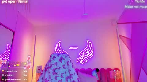 miss Sally online every night from 1am to 8am  Colombia time online show from 03.26.26