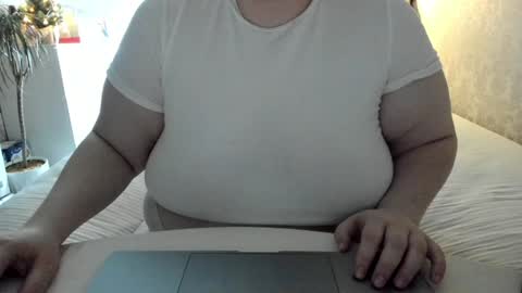 SalmaRoth online show from 01.15.25