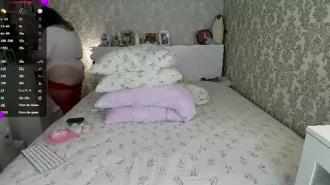 Snapshot of salma_queen chatting on 06.30.26 SalmaRoth online show from 06.30.26