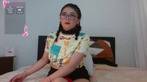 Snapshot of salma_tori chatting on 12.04.25 salma_tori online show from 12.04.25